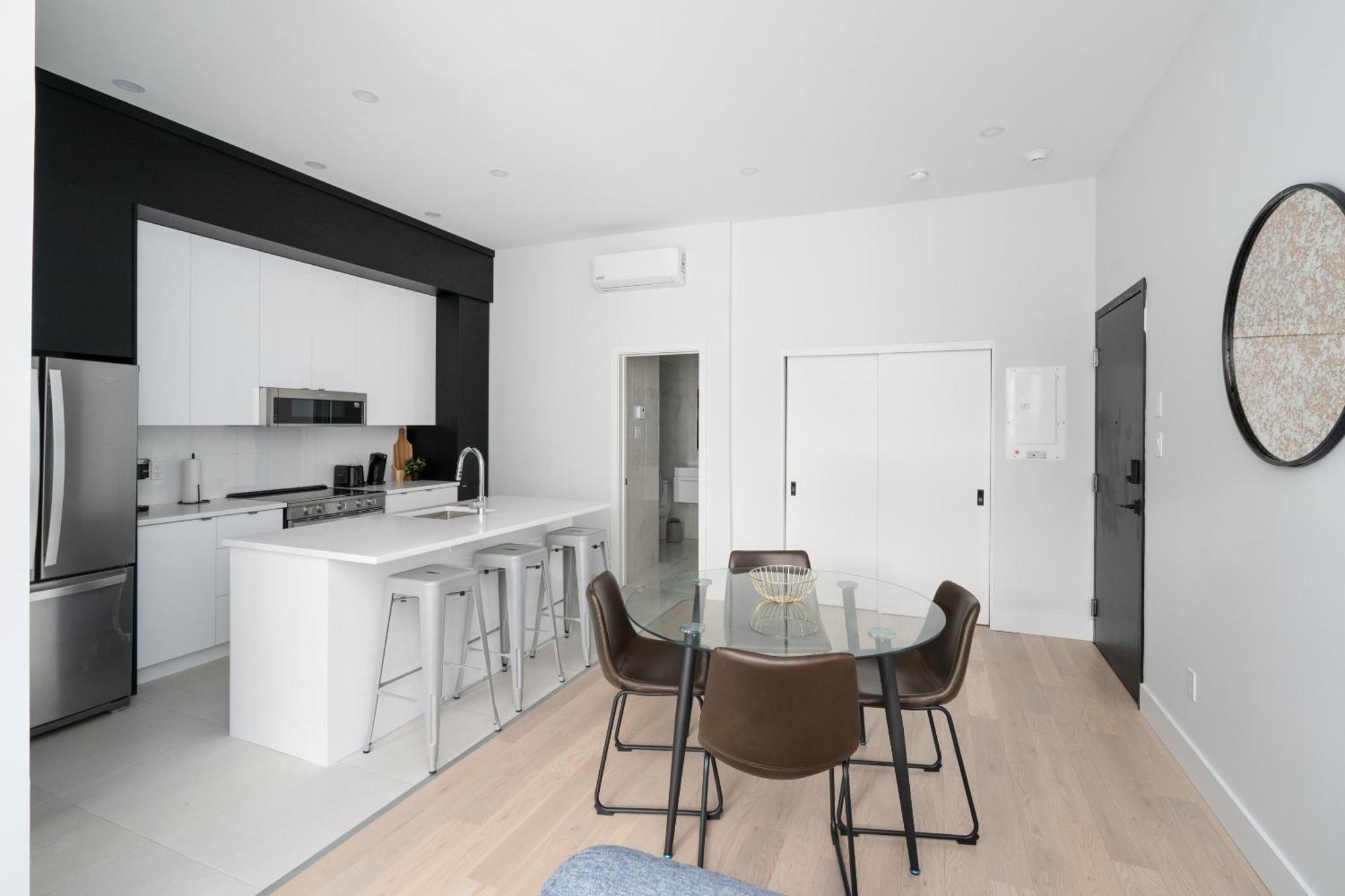 Bakan - The S&D Hotel Montreal Bagian luar foto
